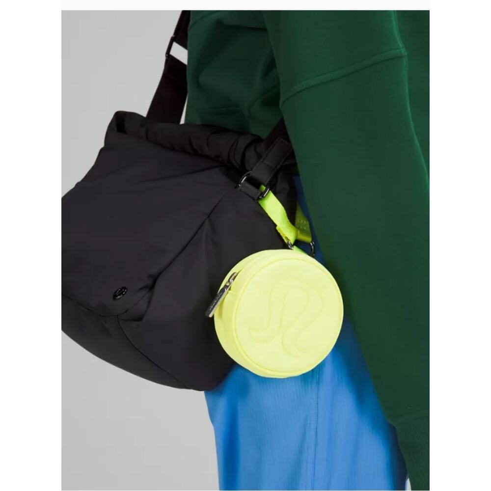 lululemon round logo pouch, Electric lemon Yellow Round bag - Picture 8 of 8